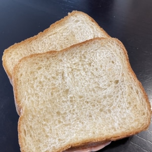 HBで、スキムミルクなしでも美味しい食パン